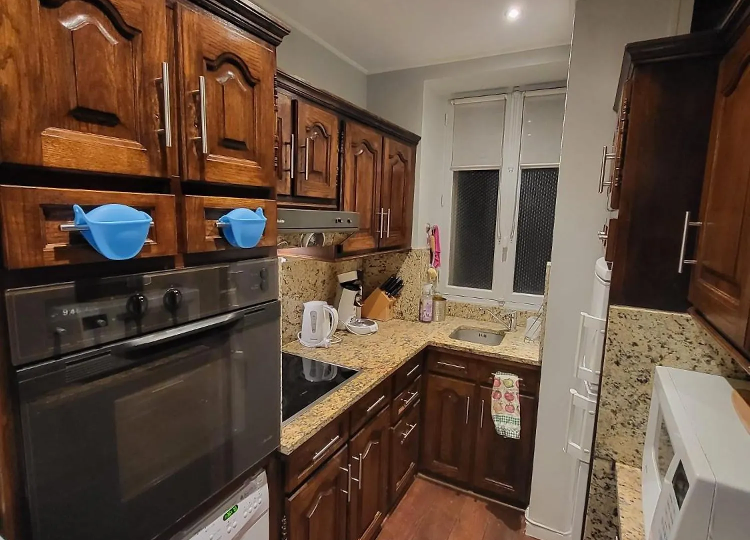 2 Bed 16Th Arrondissement Trocadero Apartment For6 Paris